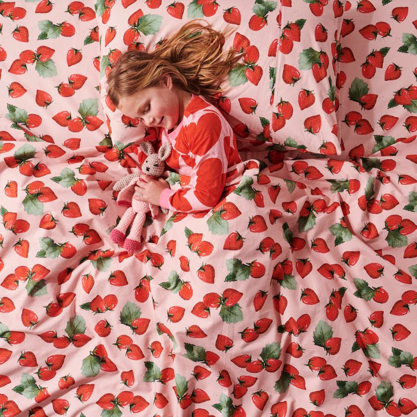 Strawberry Delight Fitted Sheet Kids Sheets